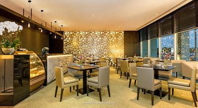 هتل آپارتمان فلورا کریک دلوکس