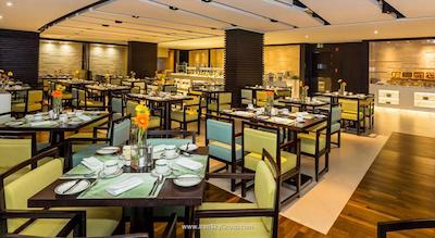 هتل آپارتمان فلورا کریک دلوکس