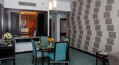 هتل آپارتمان فلورا کریک دلوکس