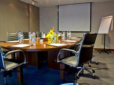 هتل آپارتمان فلورا کریک دلوکس