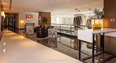 هتل آپارتمان فلورا کریک دلوکس