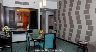 هتل آپارتمان فلورا کریک دلوکس