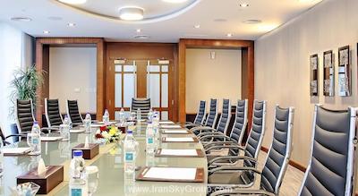 هتل آپارتمان فلورا کریک دلوکس