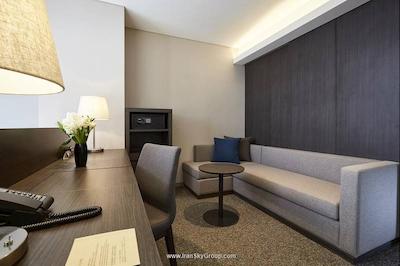 نین تره پرمیر هتل میئونگ یی