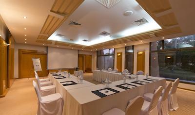 گلدن تولیپ الجزیره هتل اند ریزورت