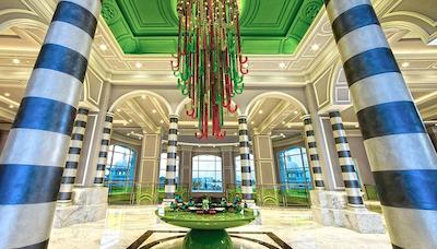 لندآف لجند کینگدام هتل