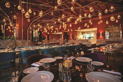 لندآف لجند کینگدام هتل