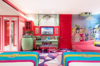 لندآف لجند کینگدام هتل