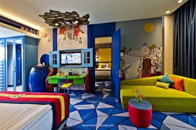 لندآف لجند کینگدام هتل