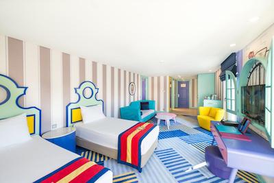 لندآف لجند کینگدام هتل