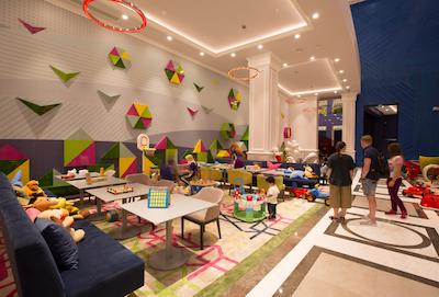 لندآف لجند کینگدام هتل