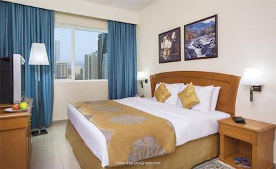 گلدن تولیپ شارجه