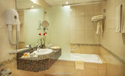 گلدن تولیپ شارجه