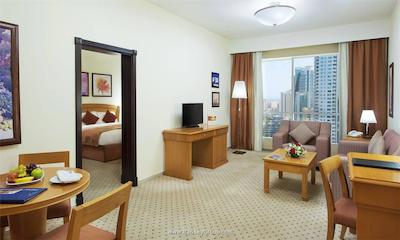 گلدن تولیپ شارجه