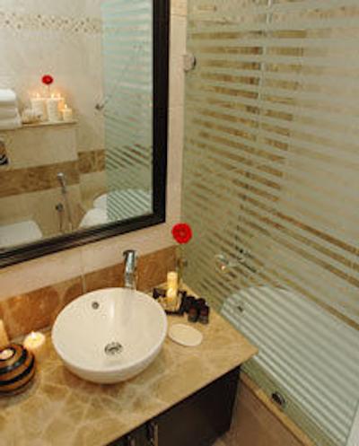 منا اپارت هتل البرشاء