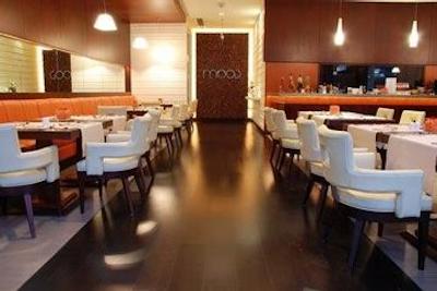 منا اپارت هتل البرشاء