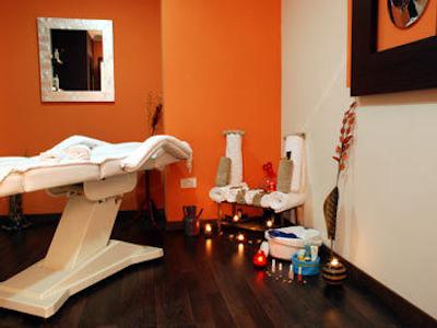 منا اپارت هتل البرشاء