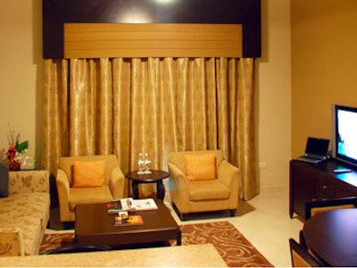 منا اپارت هتل البرشاء