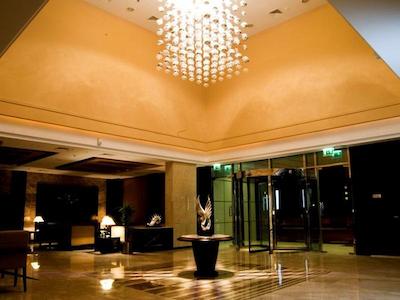 گرندر هتل البرشاء