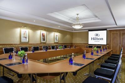 هیلتون شارجه