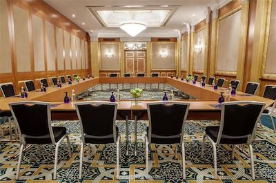 هیلتون شارجه