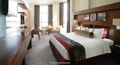 هالیدی این ابوظبی