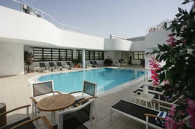 هالیدی این ابوظبی