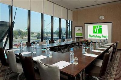 هالیدی این ابوظبی