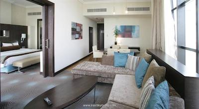 هالیدی این ابوظبی