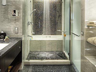 هالیدی این البرشاء دبی