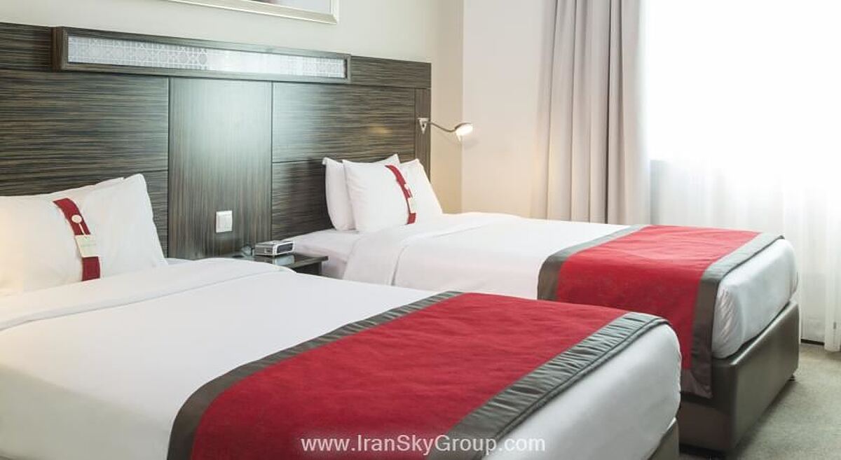 هالیدی این اکسپرس دبی اینترنت سیتی