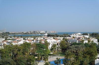 هالیدی این اکسپرس دبی اینترنت سیتی