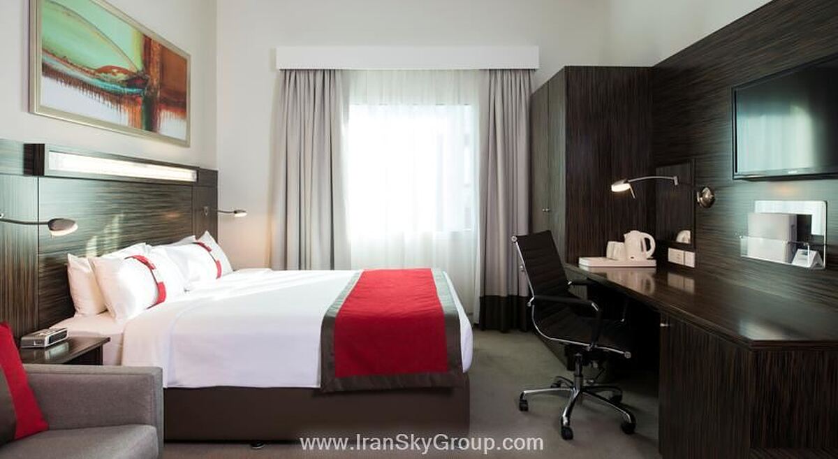 هالیدی این اکسپرس دبی اینترنت سیتی