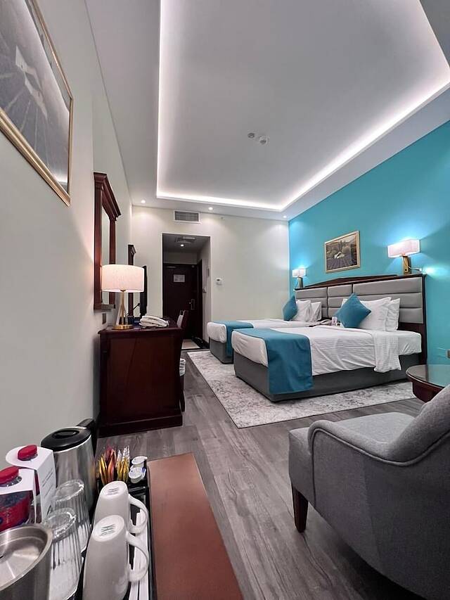 هاوارد جانسون بر دبی