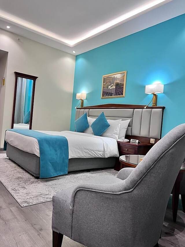 هاوارد جانسون بر دبی