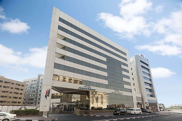 هاوارد جانسون بر دبی