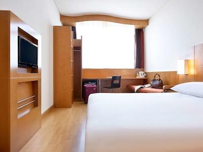 آیبیس ابوظبی گیت هتل