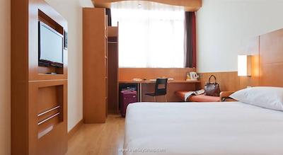 آیبیس ابوظبی گیت هتل