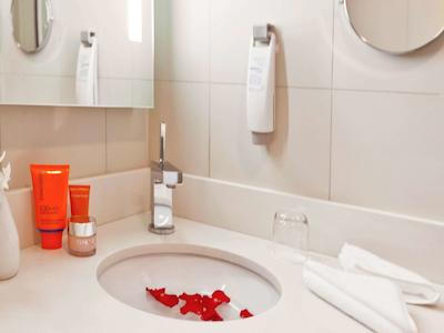 آیبیس ابوظبی گیت هتل