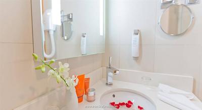 آیبیس ابوظبی گیت هتل