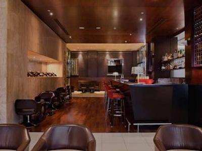 آیبیس ورد ترید سنتر