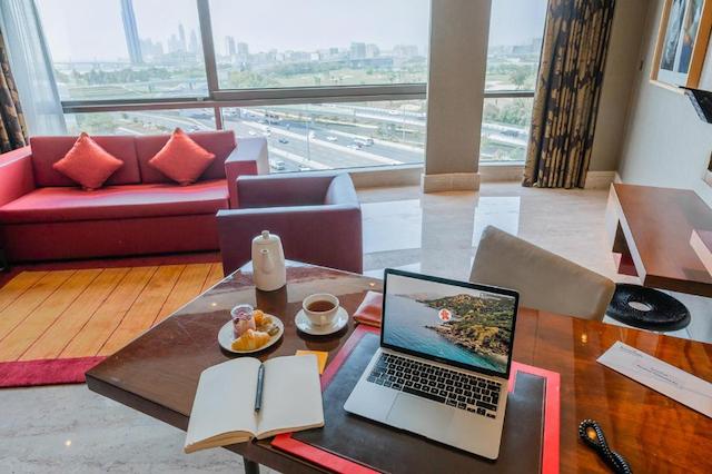 کریک ساید هتل دبی ان اکور