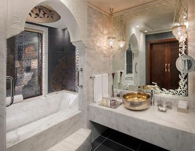 جمیرا زعبیل سرای