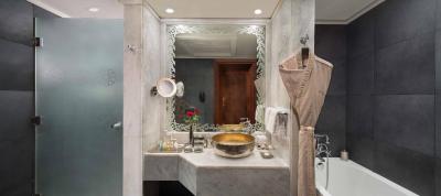 جمیرا زعبیل سرای