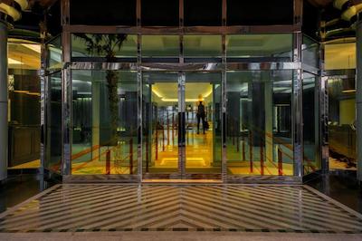 لمریدین مینا سیاحی بیچ ریزورت اند واتر پارک