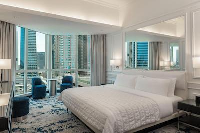 لمریدین مینا سیاحی بیچ ریزورت اند واتر پارک