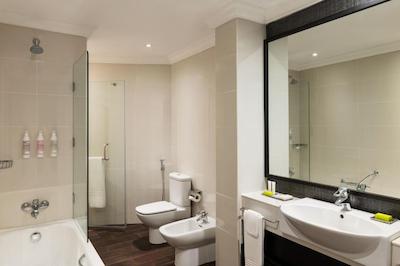 لمریدین مینا سیاحی بیچ ریزورت اند واتر پارک