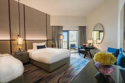 امواج روتانا-جمیرا بیچ رزیدنس