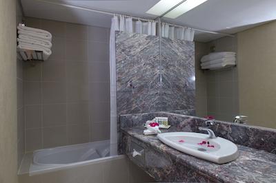 نوول سیتی سنتر