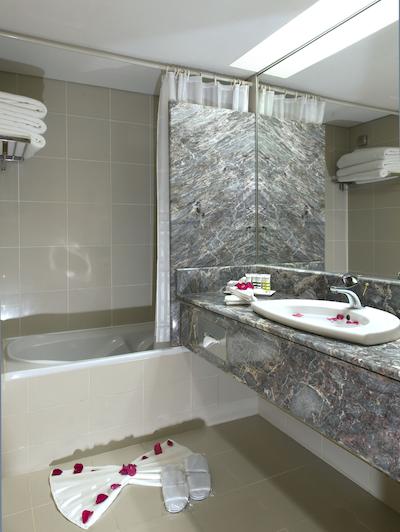 نوول سیتی سنتر